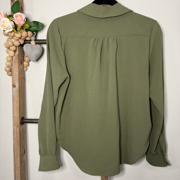 Evereve Long Sleeve Army Green Blouse Size Small - Picture 5 of 7